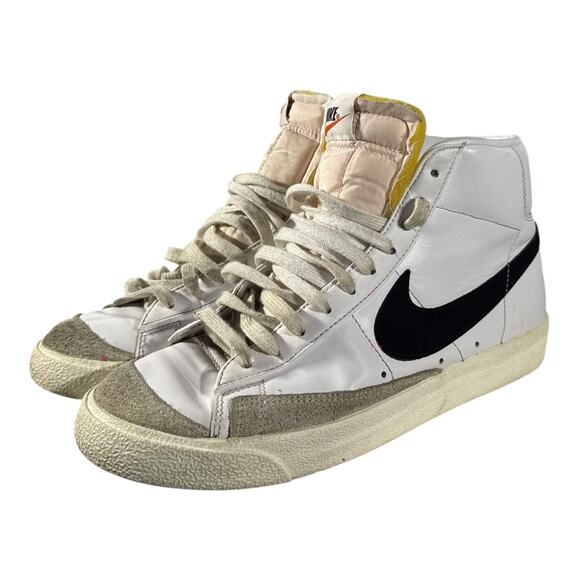 Nike Other - Nike Blazer Mid '77 Vintage Men’s Size 9 White Lifestyle Athletic Shoes Sneakers